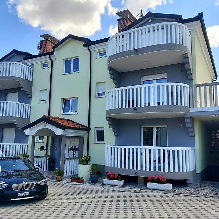 Ferienwohnungen Barbic Umag Exterior photo