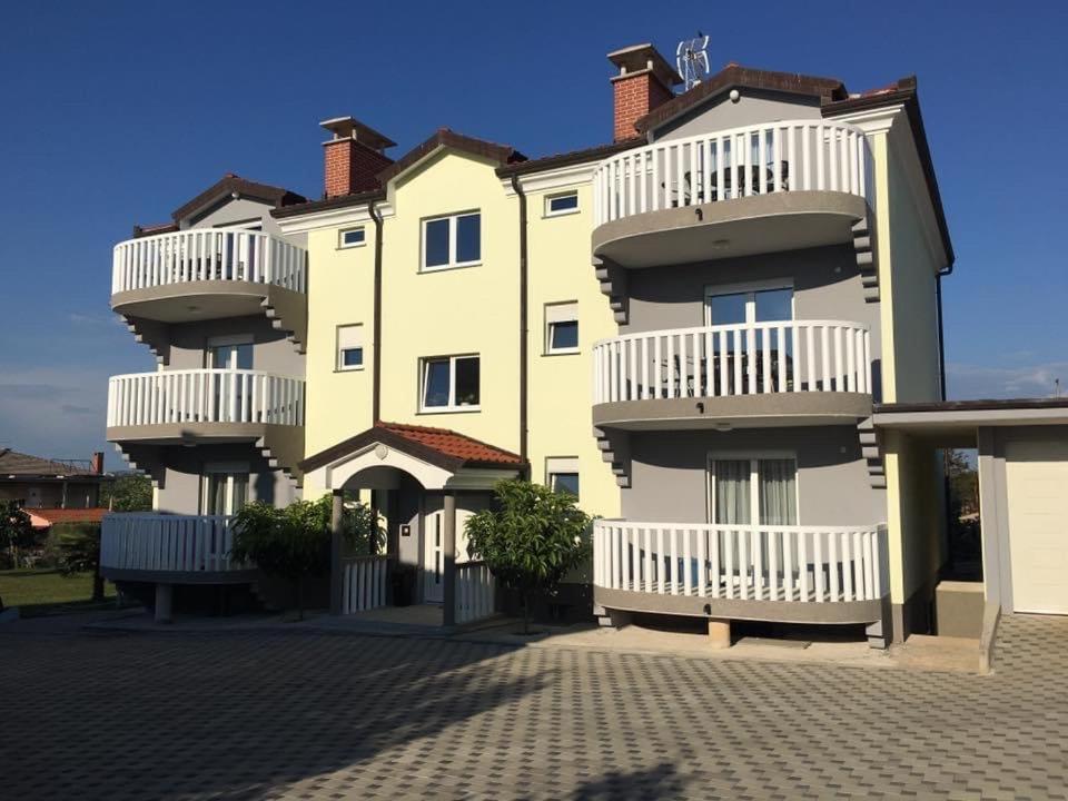 Ferienwohnungen Barbic Umag Exterior photo